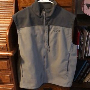 Mountain hardware XL vest. No flaws, smoke and pet free home.